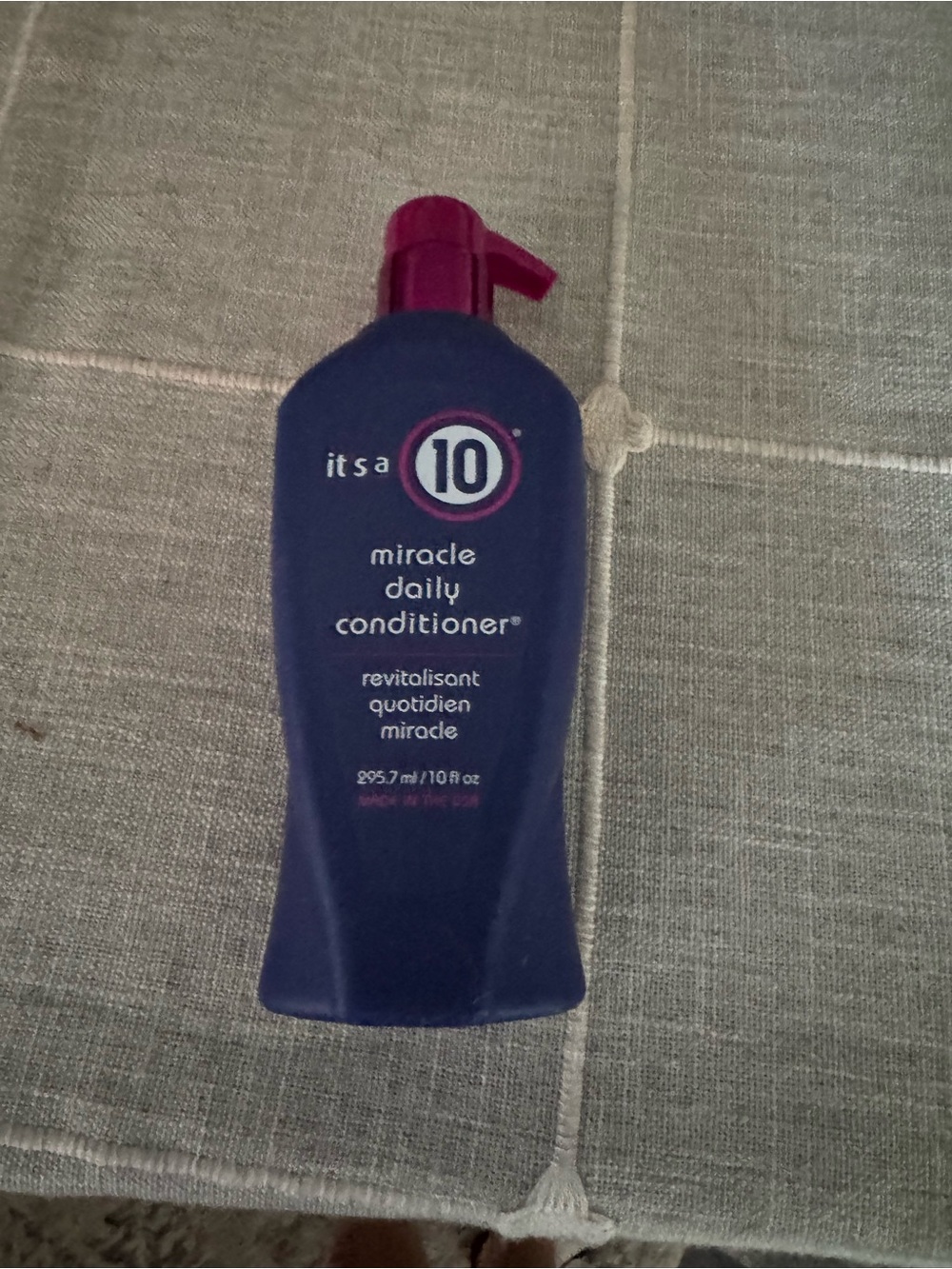 It's a 10 Miracle Daily Conditioner - Deep Navy Bottle